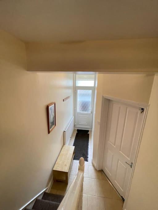 Apartmán Beanies Lornestreet Four Bed House Swindon Exteriér fotografie